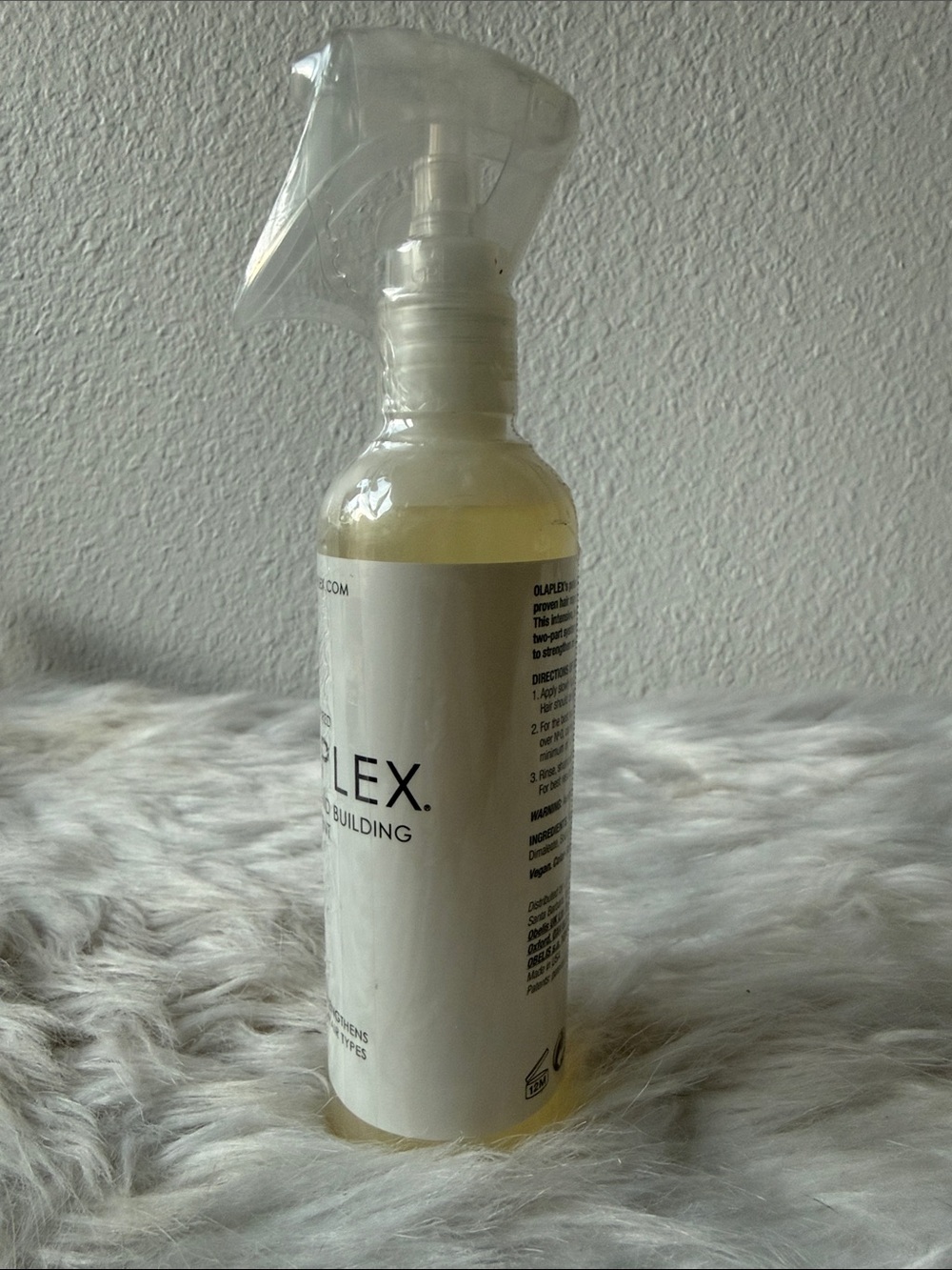 OLAPLEX No.0 Intensive Bond Builder - White & Clear - Picture 2 of 2